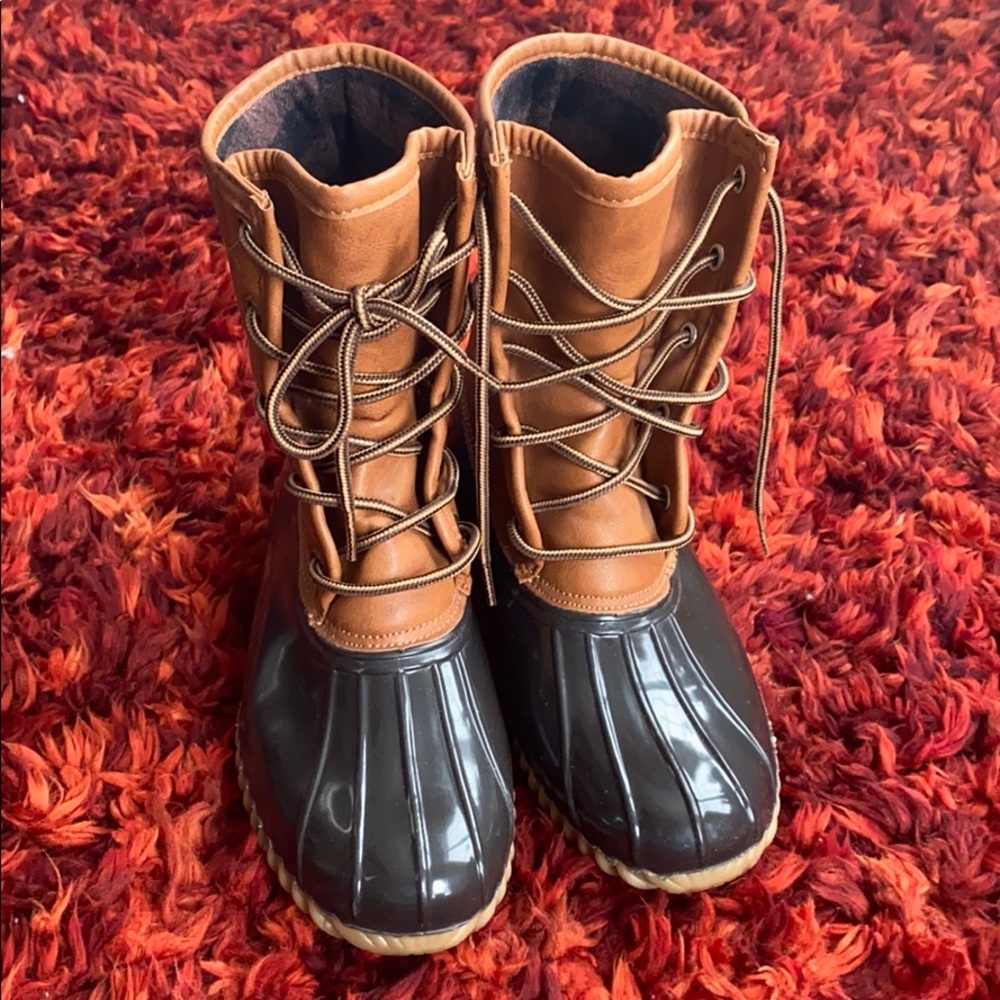 The Original Duck Boot - image 1